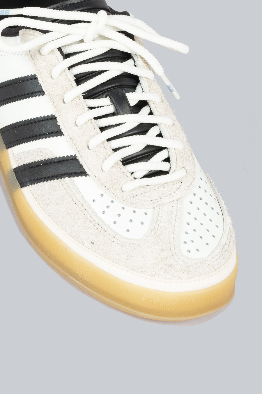 ADIDAS BAD BUNNY GAZELLE INDOOR WHITE BLACK GUM