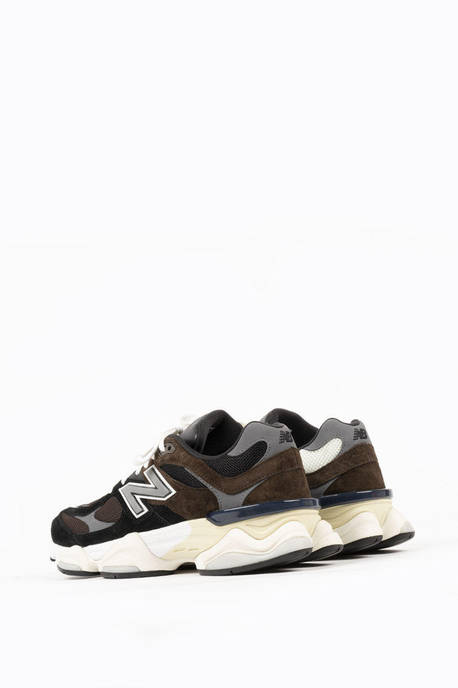 NEW BALANCE 9060 BROWN