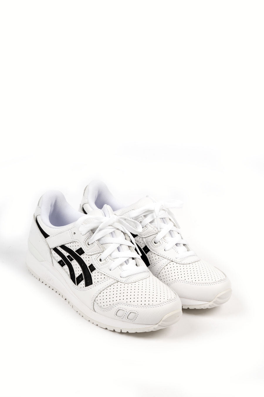 Asics gel lyte black hotsell and white