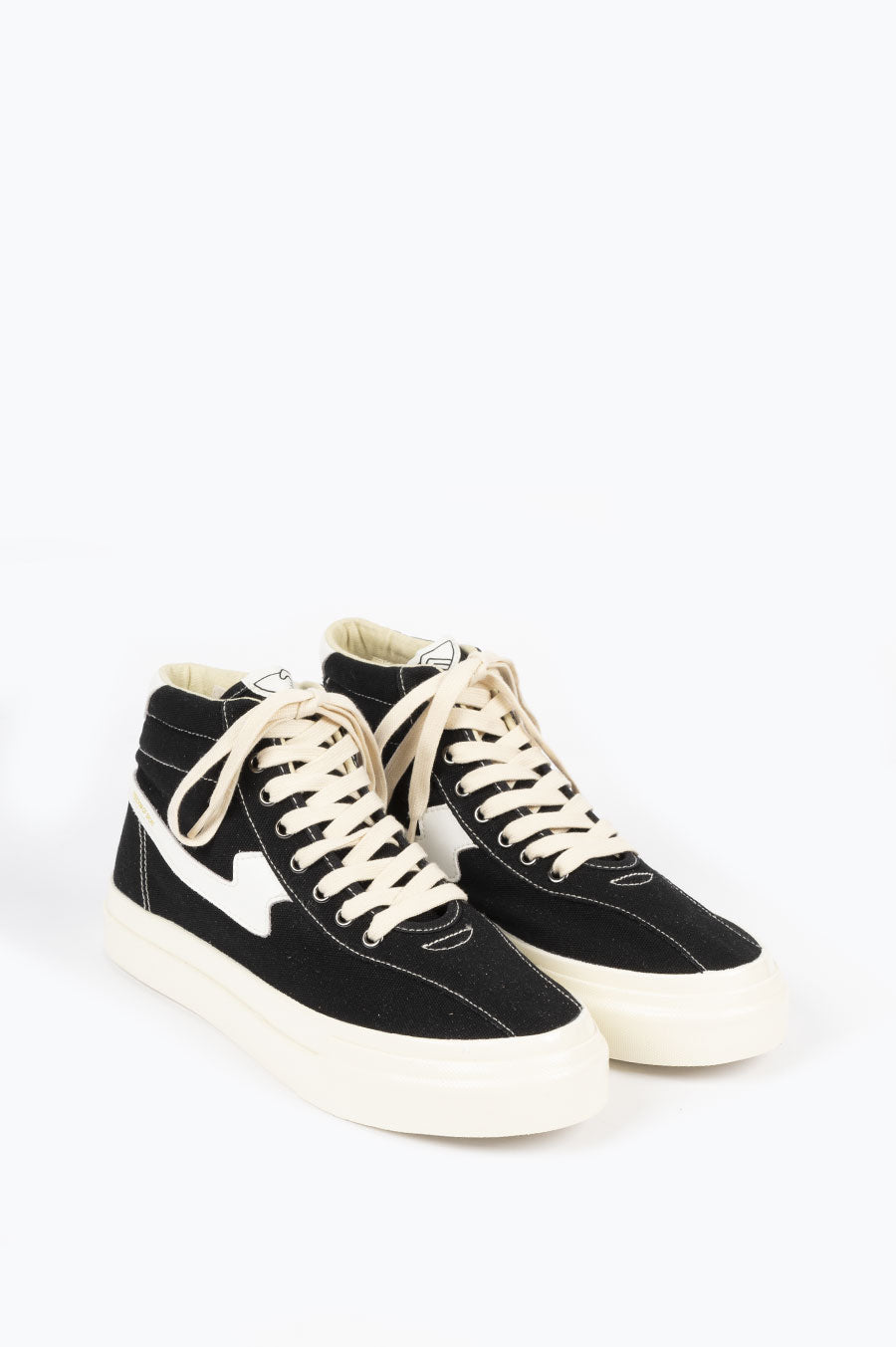 Varden 2024 canvas black